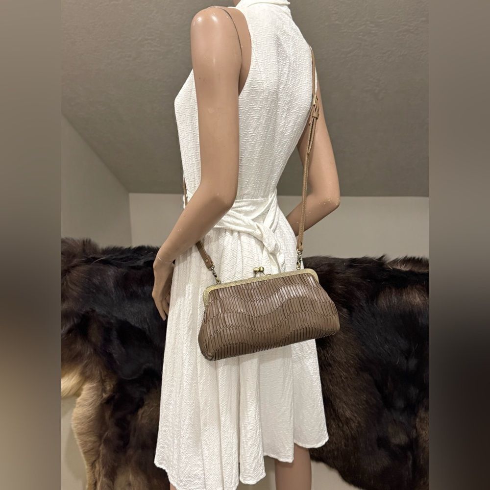 Brownish Pleated Genuine Leather Handmade Retro Kisslock Clutch, Multi Use Purse - Picture 8 of 16